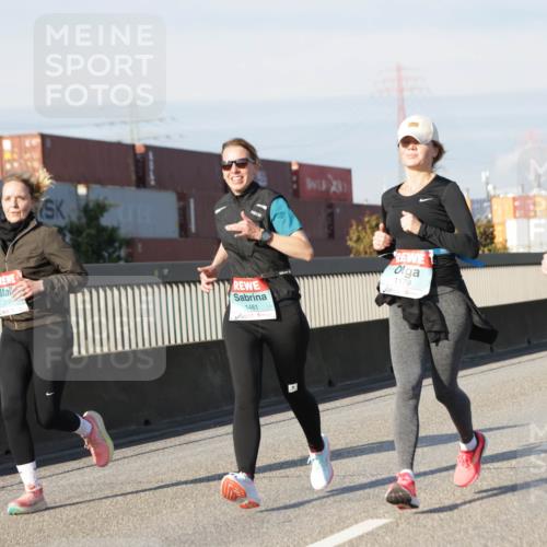 03.10.2025 - Köhlbrandbrückenlauf Jannik Wohlers http://msf.ph/oto/9091997 03.10.2025 09:59:45 Position 3 1481, 1179 meine-sportfotos.de