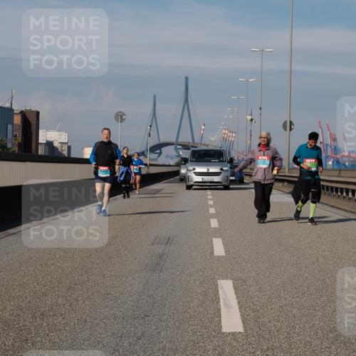 03.10.2025 - Köhlbrandbrückenlauf Fabian Wolf http://msf.ph/oto/9092064 03.10.2025 10:28:10 Position 3 3195 meine-sportfotos.de