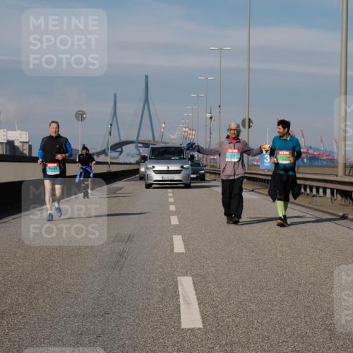 03.10.2025 - Köhlbrandbrückenlauf Fabian Wolf http://msf.ph/oto/9092126 03.10.2025 10:28:11 Position 3 3195, 3 meine-sportfotos.de
