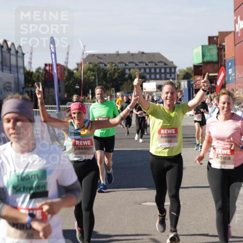 03.10.2025 - Köhlbrandbrückenlauf Jannik Wohlers http://msf.ph/oto/9092144 03.10.2025 13:19:57 Ziel 4376, 4433, 4539, 4721, 5059, 5656, 5657, 5658, 5704, 5841, 6068, 6414, 6567, 6568, 6660, 6663, 6730 meine-sportfotos.de