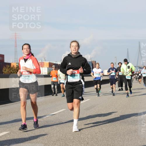 03.10.2025 - Köhlbrandbrückenlauf Jannik Wohlers http://msf.ph/oto/9092263 03.10.2025 09:59:53 Position 3 1446, 1529 meine-sportfotos.de