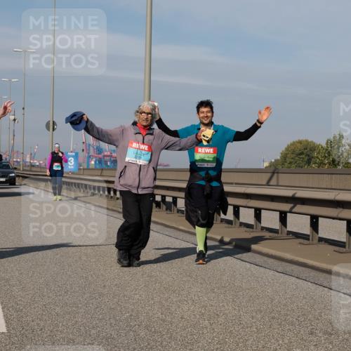 03.10.2025 - Köhlbrandbrückenlauf Fabian Wolf http://msf.ph/oto/9092343 03.10.2025 10:28:15 Position 3 3195, 3774 meine-sportfotos.de
