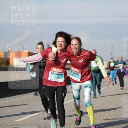 03.10.2025 - Köhlbrandbrückenlauf Jannik Wohlers http://msf.ph/oto/9092390 03.10.2025 10:11:42 Position 3 2554, 2533 meine-sportfotos.de