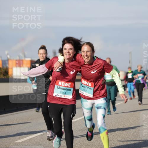 03.10.2025 - Köhlbrandbrückenlauf Jannik Wohlers http://msf.ph/oto/9092399 03.10.2025 10:11:42 Position 3 2554, 2533 meine-sportfotos.de
