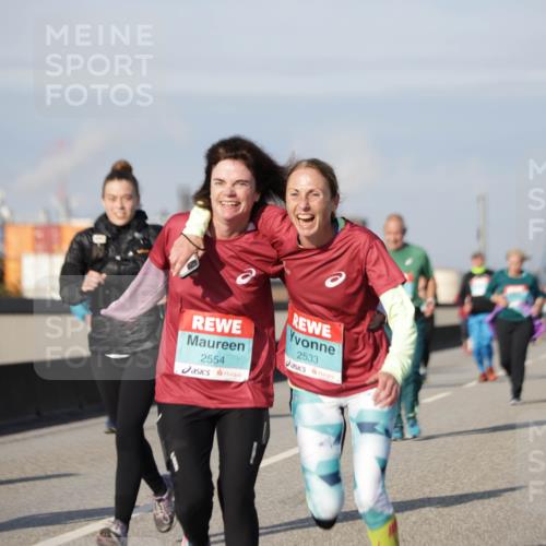 03.10.2025 - Köhlbrandbrückenlauf Jannik Wohlers http://msf.ph/oto/9092406 03.10.2025 10:11:43 Position 3 2554, 2533 meine-sportfotos.de