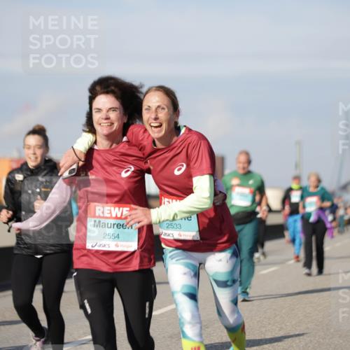 03.10.2025 - Köhlbrandbrückenlauf Jannik Wohlers http://msf.ph/oto/9092425 03.10.2025 10:11:43 Position 3 2554, 2533 meine-sportfotos.de