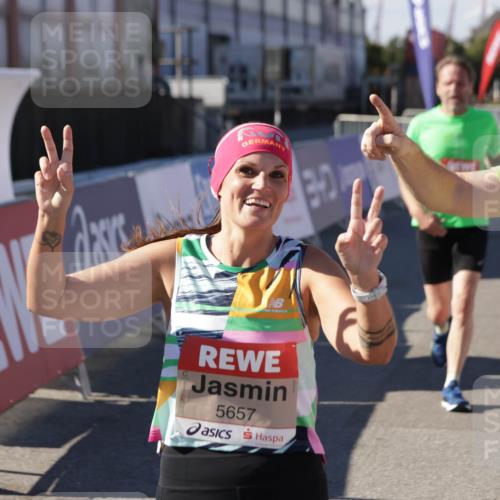 03.10.2025 - Köhlbrandbrückenlauf Jannik Wohlers http://msf.ph/oto/9092438 03.10.2025 13:20:00 Ziel 4376, 4433, 4539, 4721, 5037, 5059, 5175, 5328, 5656, 5657, 5658, 5704, 5841, 6068, 6414, 6567, 6568, 6649, 6663 meine-sportfotos.de