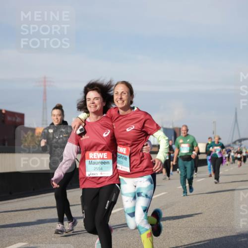 03.10.2025 - Köhlbrandbrückenlauf Jannik Wohlers http://msf.ph/oto/9092473 03.10.2025 10:11:43 Position 3 2554, 2533 meine-sportfotos.de