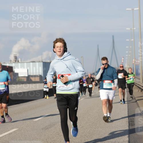 03.10.2025 - Köhlbrandbrückenlauf Jannik Wohlers http://msf.ph/oto/9092487 03.10.2025 10:00:02 Position 3 3180 meine-sportfotos.de