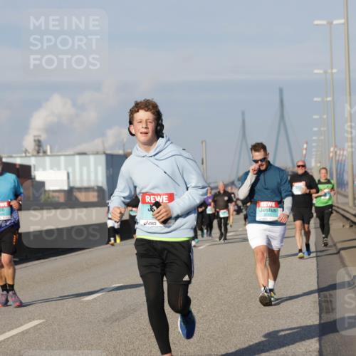 03.10.2025 - Köhlbrandbrückenlauf Jannik Wohlers http://msf.ph/oto/9092495 03.10.2025 10:00:02 Position 3 3180 meine-sportfotos.de