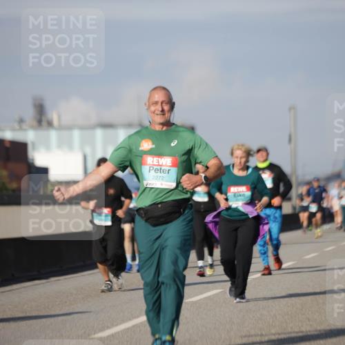 03.10.2025 - Köhlbrandbrückenlauf Jannik Wohlers http://msf.ph/oto/9092499 03.10.2025 10:11:45 Position 3 2272, 2175 meine-sportfotos.de