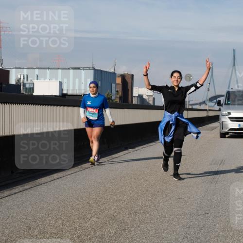 03.10.2025 - Köhlbrandbrückenlauf Fabian Wolf http://msf.ph/oto/9092528 03.10.2025 10:28:19 Position 3 3184, 3195 meine-sportfotos.de