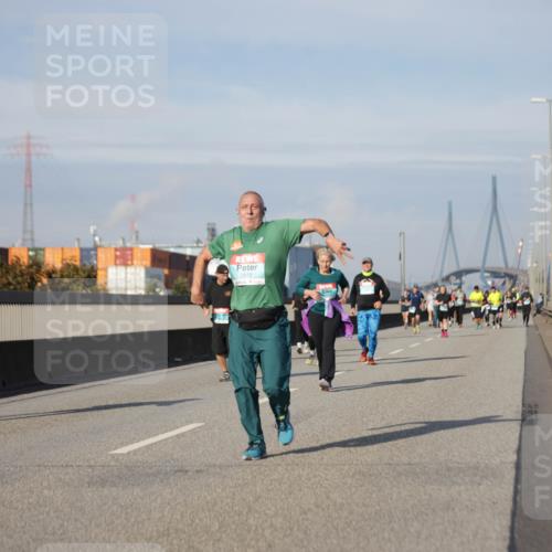 03.10.2025 - Köhlbrandbrückenlauf Jannik Wohlers http://msf.ph/oto/9092558 03.10.2025 10:11:46 Position 3 2272 meine-sportfotos.de