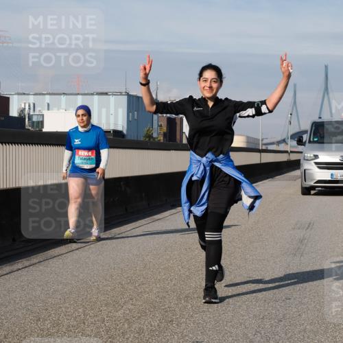 03.10.2025 - Köhlbrandbrückenlauf Fabian Wolf http://msf.ph/oto/9092586 03.10.2025 10:28:20 Position 3 3184, 3195 meine-sportfotos.de