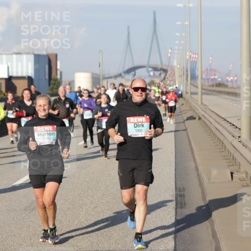 03.10.2025 - Köhlbrandbrückenlauf Jannik Wohlers http://msf.ph/oto/9092611 03.10.2025 10:00:08 Position 3 1304, 1303 meine-sportfotos.de