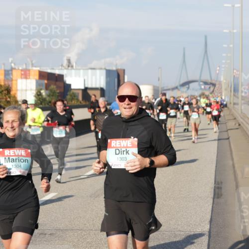 03.10.2025 - Köhlbrandbrückenlauf Jannik Wohlers http://msf.ph/oto/9092656 03.10.2025 10:00:10 Position 3 1304, 1303 meine-sportfotos.de