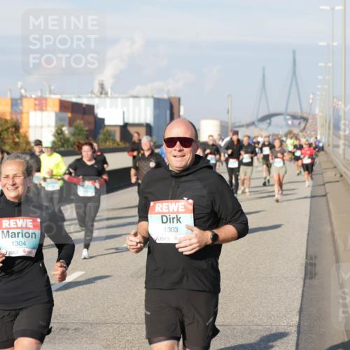 03.10.2025 - Köhlbrandbrückenlauf Jannik Wohlers http://msf.ph/oto/9092664 03.10.2025 10:00:10 Position 3 1304, 1303 meine-sportfotos.de