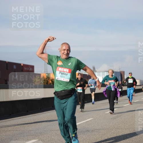 03.10.2025 - Köhlbrandbrückenlauf Jannik Wohlers http://msf.ph/oto/9092665 03.10.2025 10:11:48 Position 3 2272 meine-sportfotos.de