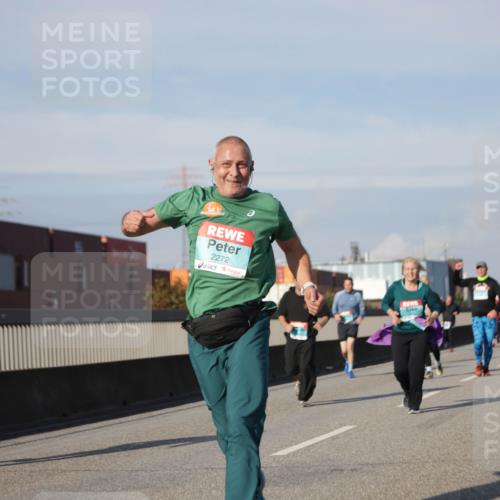 03.10.2025 - Köhlbrandbrückenlauf Jannik Wohlers http://msf.ph/oto/9092683 03.10.2025 10:11:48 Position 3 2272 meine-sportfotos.de