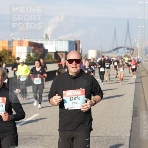 03.10.2025 - Köhlbrandbrückenlauf Jannik Wohlers http://msf.ph/oto/9092684 03.10.2025 10:00:10 Position 3 1304, 1303, 60 meine-sportfotos.de