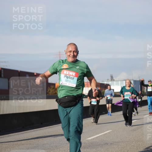 03.10.2025 - Köhlbrandbrückenlauf Jannik Wohlers http://msf.ph/oto/9092691 03.10.2025 10:11:48 Position 3 2272 meine-sportfotos.de