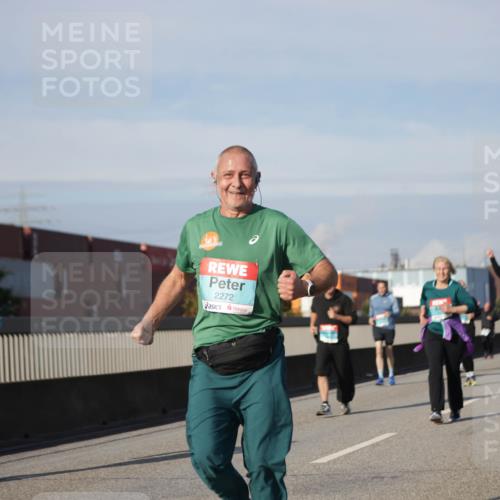 03.10.2025 - Köhlbrandbrückenlauf Jannik Wohlers http://msf.ph/oto/9092699 03.10.2025 10:11:48 Position 3 2272 meine-sportfotos.de