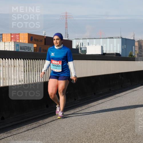 03.10.2025 - Köhlbrandbrückenlauf Fabian Wolf http://msf.ph/oto/9092706 03.10.2025 10:28:22 Position 3 3184 meine-sportfotos.de