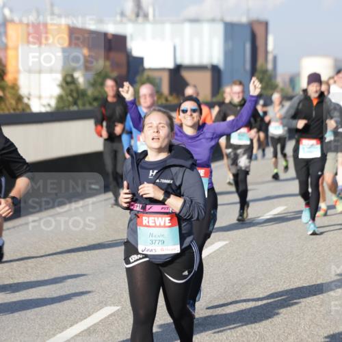 03.10.2025 - Köhlbrandbrückenlauf Jannik Wohlers http://msf.ph/oto/9092764 03.10.2025 10:00:13 Position 3 3017, 3779 meine-sportfotos.de