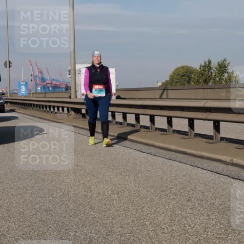03.10.2025 - Köhlbrandbrückenlauf Fabian Wolf http://msf.ph/oto/9092776 03.10.2025 10:28:25 Position 3 3 meine-sportfotos.de