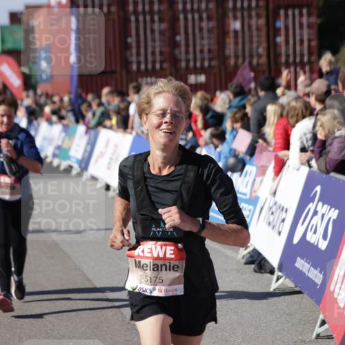 03.10.2025 - Köhlbrandbrückenlauf Jannik Wohlers http://msf.ph/oto/9092802 03.10.2025 13:20:05 Ziel 4433, 4721, 5037, 5175, 5328, 5456, 5481, 5656, 5657, 5658, 6414, 6567, 6568, 6589, 6649 meine-sportfotos.de