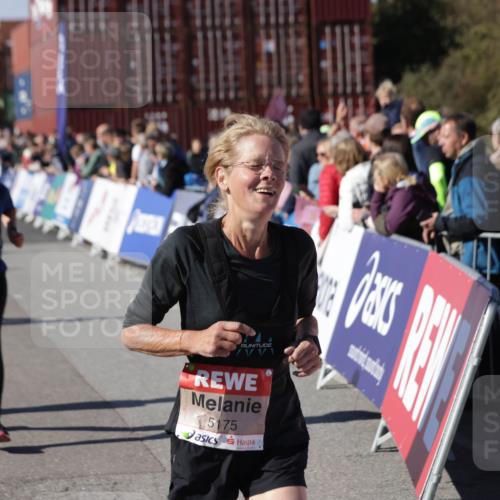 03.10.2025 - Köhlbrandbrückenlauf Jannik Wohlers http://msf.ph/oto/9092864 03.10.2025 13:20:05 Ziel 4433, 4721, 5037, 5175, 5328, 5456, 5481, 5656, 5657, 5658, 6414, 6567, 6568, 6589, 6649 meine-sportfotos.de