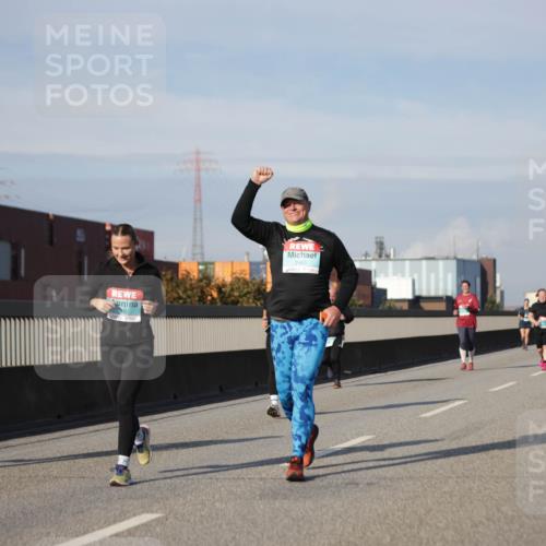 03.10.2025 - Köhlbrandbrückenlauf Jannik Wohlers http://msf.ph/oto/9092867 03.10.2025 10:11:54 Position 3  meine-sportfotos.de