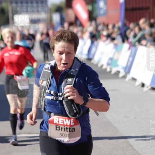 03.10.2025 - Köhlbrandbrückenlauf Jannik Wohlers http://msf.ph/oto/9092911 03.10.2025 13:20:06 Ziel 4402, 4433, 4565, 4721, 5037, 5175, 5328, 5456, 5481, 5656, 5657, 5658, 6567, 6568, 6589, 6649 meine-sportfotos.de