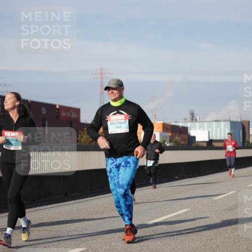 03.10.2025 - Köhlbrandbrückenlauf Jannik Wohlers http://msf.ph/oto/9092940 03.10.2025 10:11:54 Position 3 2463 meine-sportfotos.de