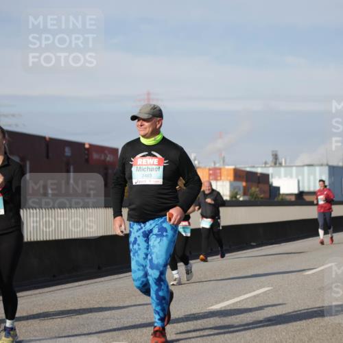 03.10.2025 - Köhlbrandbrückenlauf Jannik Wohlers http://msf.ph/oto/9092967 03.10.2025 10:11:55 Position 3 2462, 2463 meine-sportfotos.de
