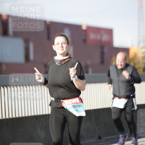 03.10.2025 - Köhlbrandbrückenlauf Jannik Wohlers http://msf.ph/oto/9093001 03.10.2025 10:11:57 Position 3 2976 meine-sportfotos.de