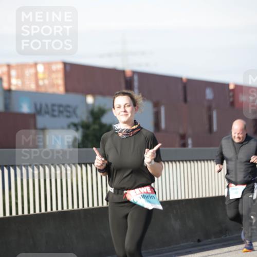03.10.2025 - Köhlbrandbrückenlauf Jannik Wohlers http://msf.ph/oto/9093066 03.10.2025 10:11:57 Position 3  meine-sportfotos.de