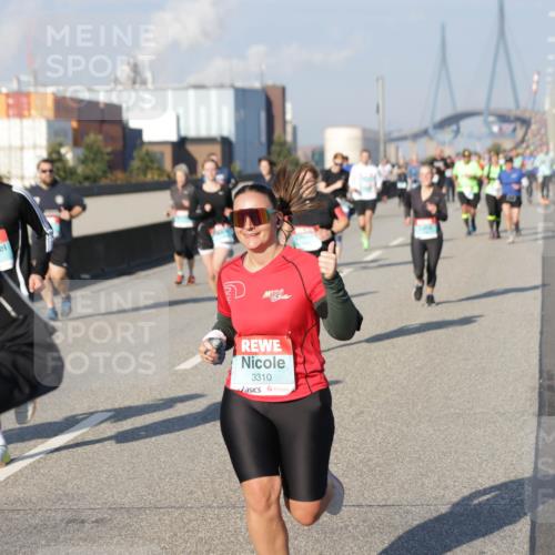 03.10.2025 - Köhlbrandbrückenlauf Jannik Wohlers http://msf.ph/oto/9093077 03.10.2025 10:00:20 Position 3 3310 meine-sportfotos.de