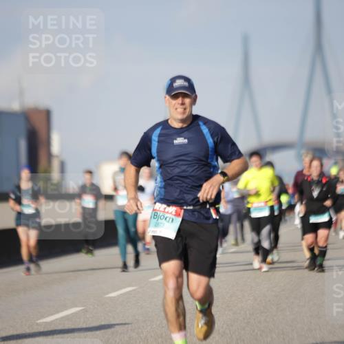 03.10.2025 - Köhlbrandbrückenlauf Jannik Wohlers http://msf.ph/oto/9093098 03.10.2025 10:11:59 Position 3 2973 meine-sportfotos.de