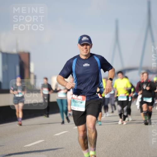 03.10.2025 - Köhlbrandbrückenlauf Jannik Wohlers http://msf.ph/oto/9093117 03.10.2025 10:11:59 Position 3 2973 meine-sportfotos.de