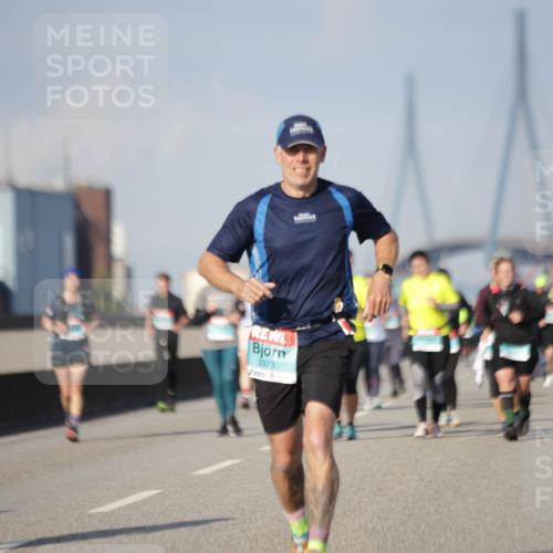 03.10.2025 - Köhlbrandbrückenlauf Jannik Wohlers http://msf.ph/oto/9093123 03.10.2025 10:11:59 Position 3 2973 meine-sportfotos.de