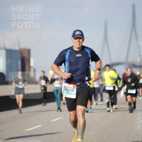 03.10.2025 - Köhlbrandbrückenlauf Jannik Wohlers http://msf.ph/oto/9093126 03.10.2025 10:11:59 Position 3 2973 meine-sportfotos.de