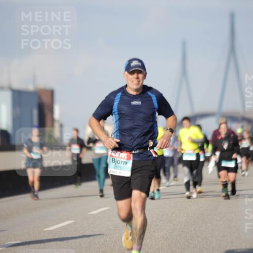 03.10.2025 - Köhlbrandbrückenlauf Jannik Wohlers http://msf.ph/oto/9093131 03.10.2025 10:11:59 Position 3 2973 meine-sportfotos.de