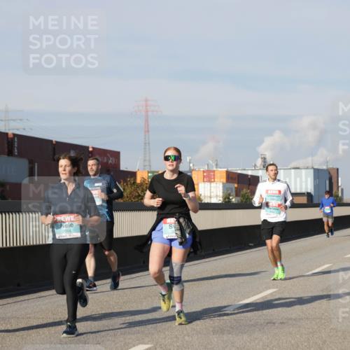 03.10.2025 - Köhlbrandbrückenlauf Jannik Wohlers http://msf.ph/oto/9093140 03.10.2025 10:00:28 Position 3 3252, 2064 meine-sportfotos.de