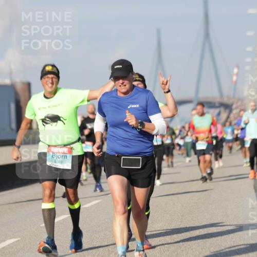 03.10.2025 - Köhlbrandbrückenlauf Jannik Wohlers http://msf.ph/oto/9093190 03.10.2025 10:00:30 Position 3 1, 2089 meine-sportfotos.de