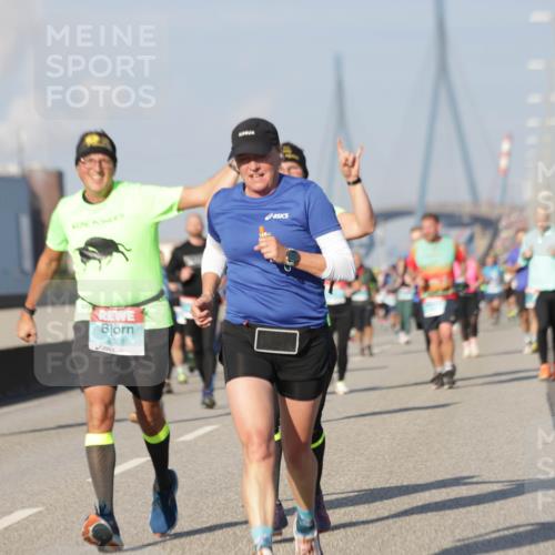 03.10.2025 - Köhlbrandbrückenlauf Jannik Wohlers http://msf.ph/oto/9093197 03.10.2025 10:00:30 Position 3 2089 meine-sportfotos.de