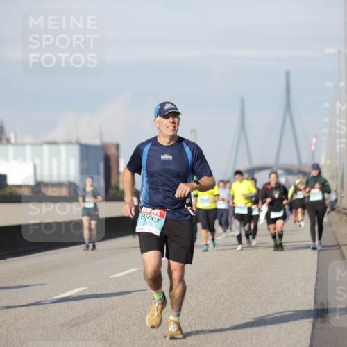 03.10.2025 - Köhlbrandbrückenlauf Jannik Wohlers http://msf.ph/oto/9093208 03.10.2025 10:12:00 Position 3 2973 meine-sportfotos.de