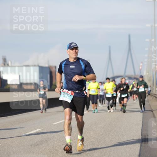 03.10.2025 - Köhlbrandbrückenlauf Jannik Wohlers http://msf.ph/oto/9093215 03.10.2025 10:12:00 Position 3 2973 meine-sportfotos.de