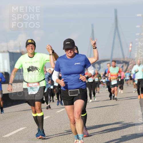 03.10.2025 - Köhlbrandbrückenlauf Jannik Wohlers http://msf.ph/oto/9093224 03.10.2025 10:00:30 Position 3 2089 meine-sportfotos.de