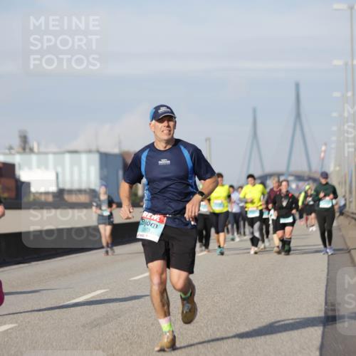 03.10.2025 - Köhlbrandbrückenlauf Jannik Wohlers http://msf.ph/oto/9093229 03.10.2025 10:12:00 Position 3 2973 meine-sportfotos.de